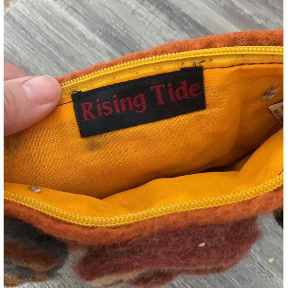 Rising Tide 100% Wool Clutch Bag Zip 8 1/4” x 6” - Picture 3 of 6
